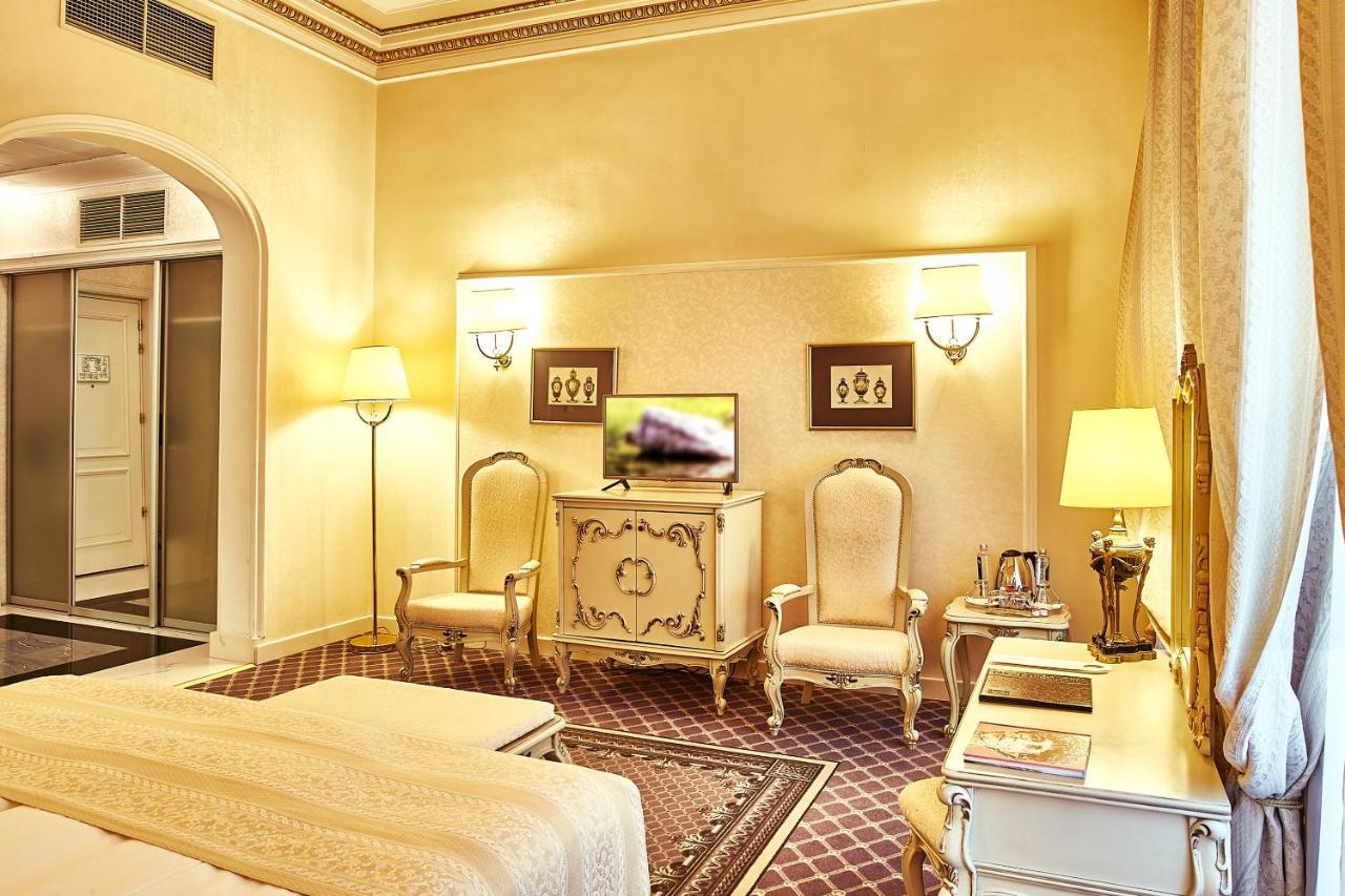 Hotel Grand Continental